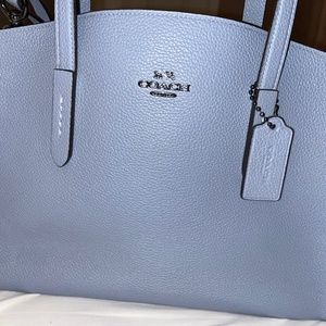 Beautiful like new Coach Purse